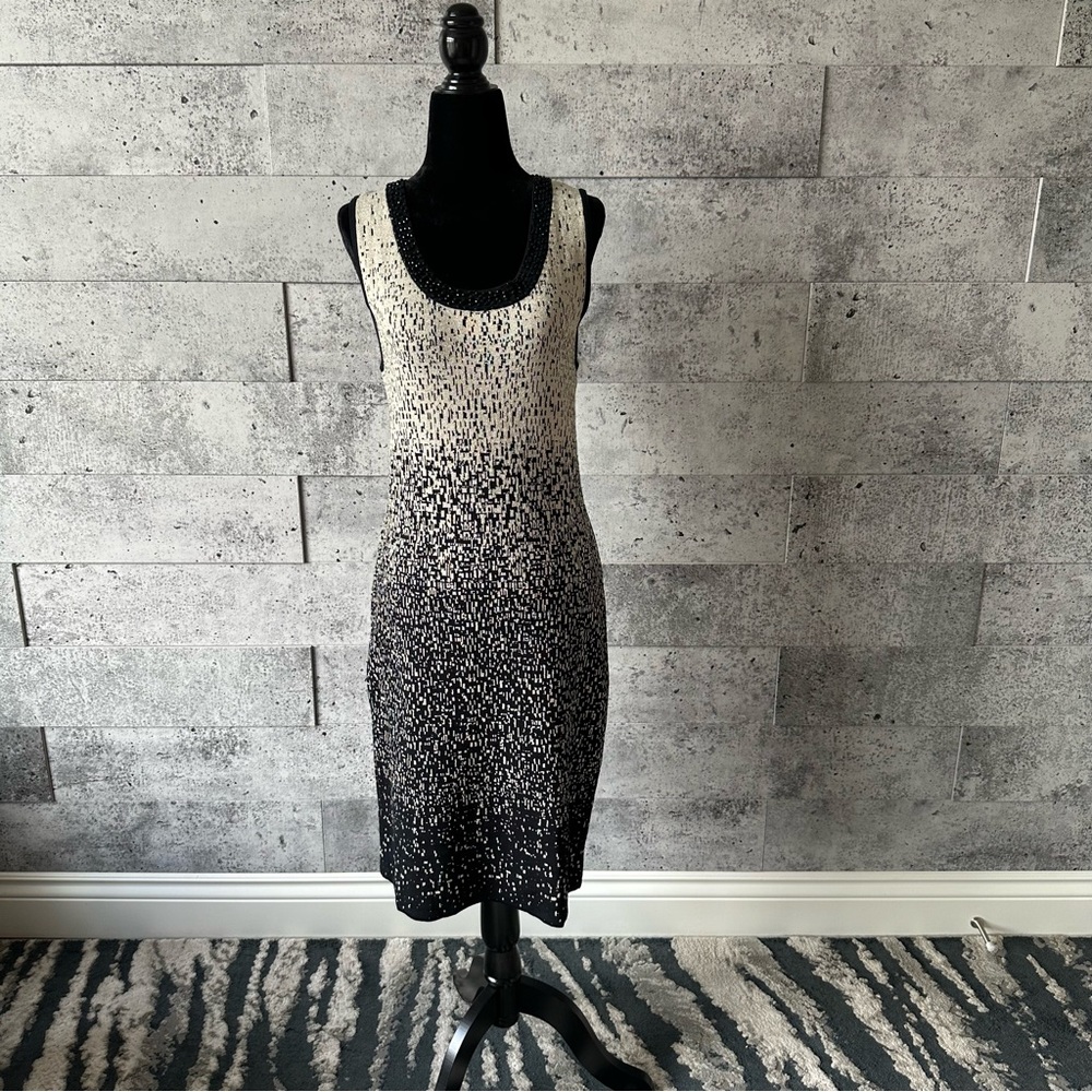 Elegant Black and Cream Gradient Dress size M